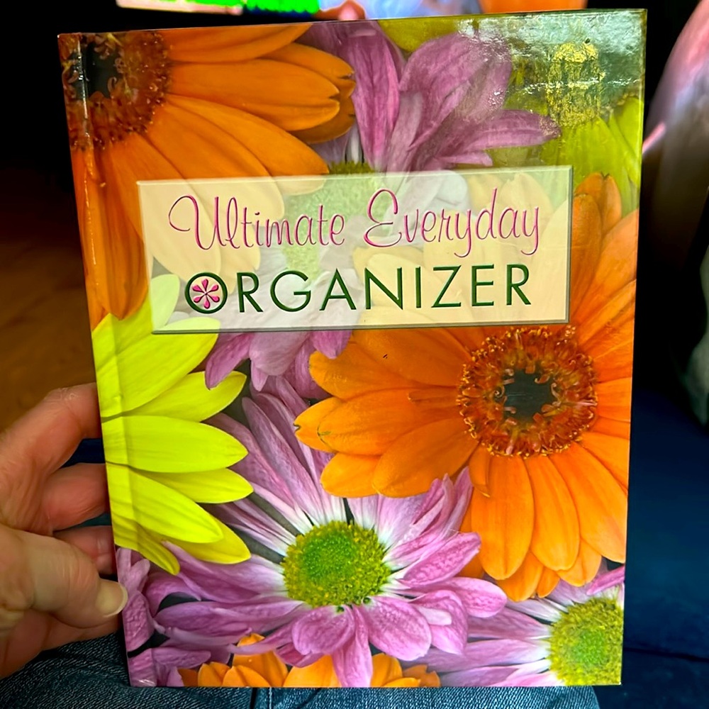 Ultimate Everyday Organizer vintage 2004. Telephone numbers, addresses & more